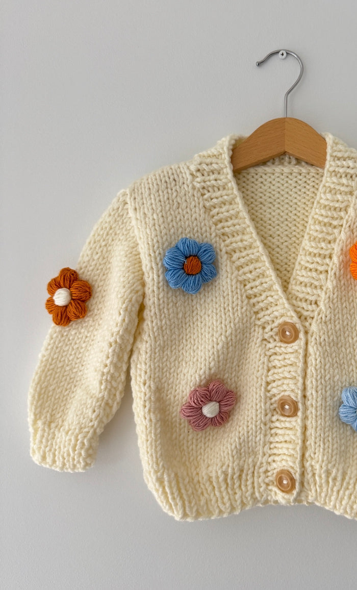 Knitted Flower Cardigan | Cream