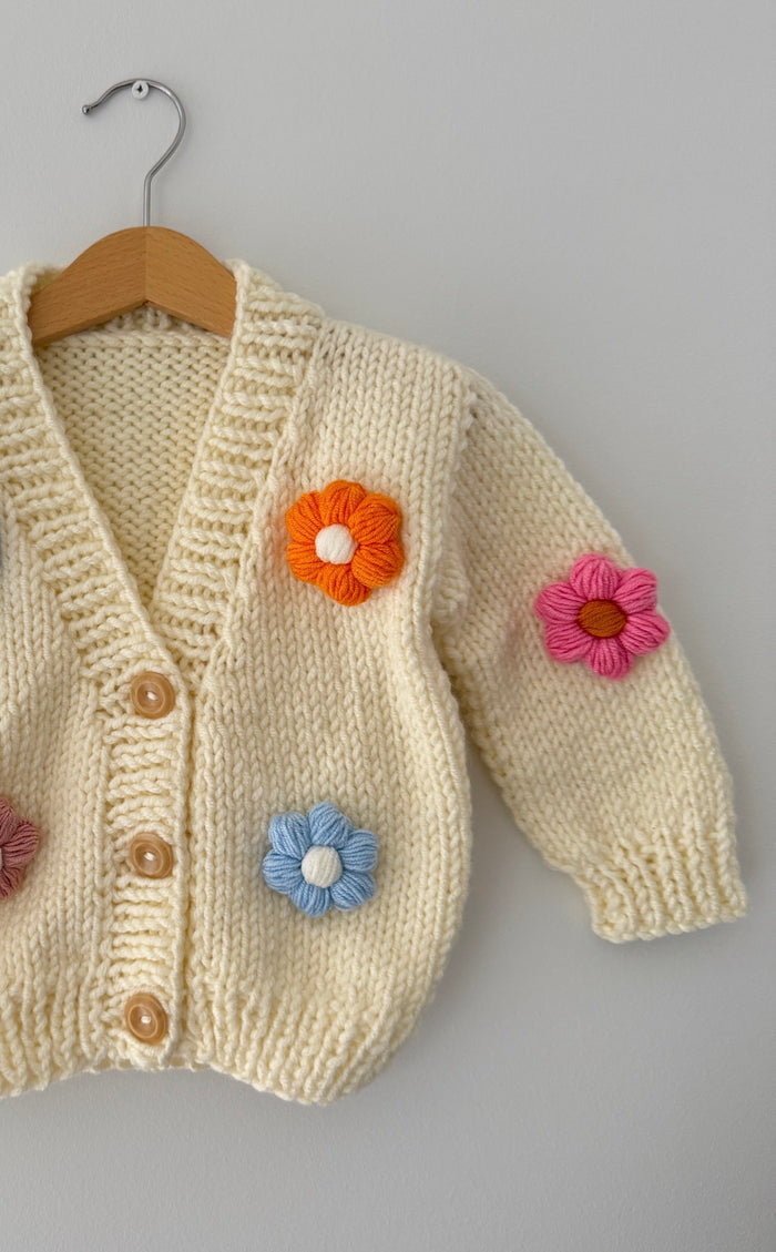 Knitted Flower Cardigan | Cream
