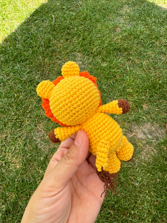 Mini Lion