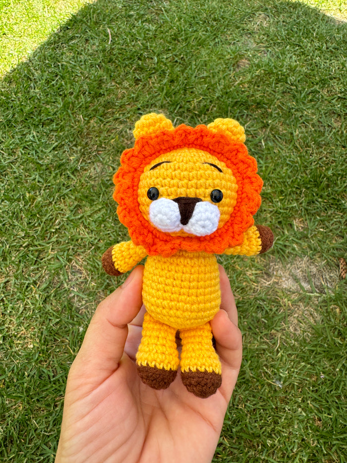 Mini Lion