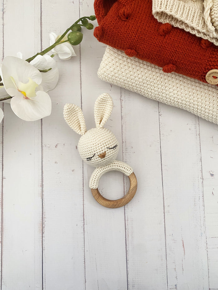 Organic Teething Ring Rattle | Bunny