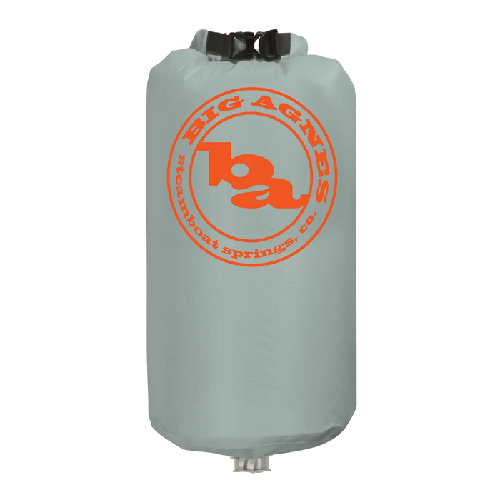The Pumphouse Ultra HyperBead™ by Big Agnes is a light gray dry bag with an orange logo and "Steamboat Springs, CO." text, featuring a roll-top closure and bottom valve for inflating sleeping pads or use as a pump sack.